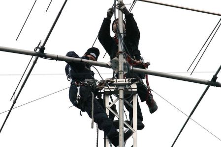 23 montering av 6m yagi 2009 04