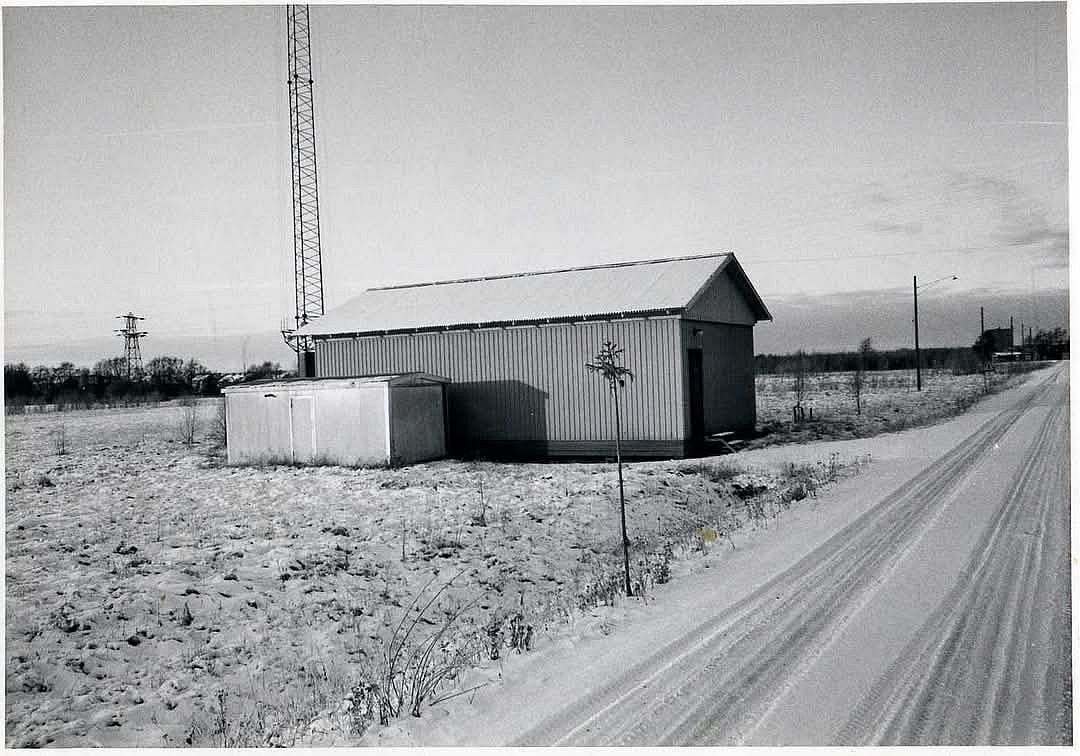 Televerkets radiostation på ön Ön i Umeå. Stationen sände program P1 på långvåg