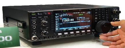 thumb_ic-7600_hamfair.jpg